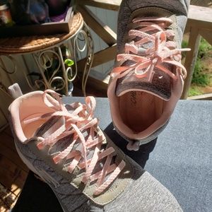 Skechers 8 Athletic Shoes